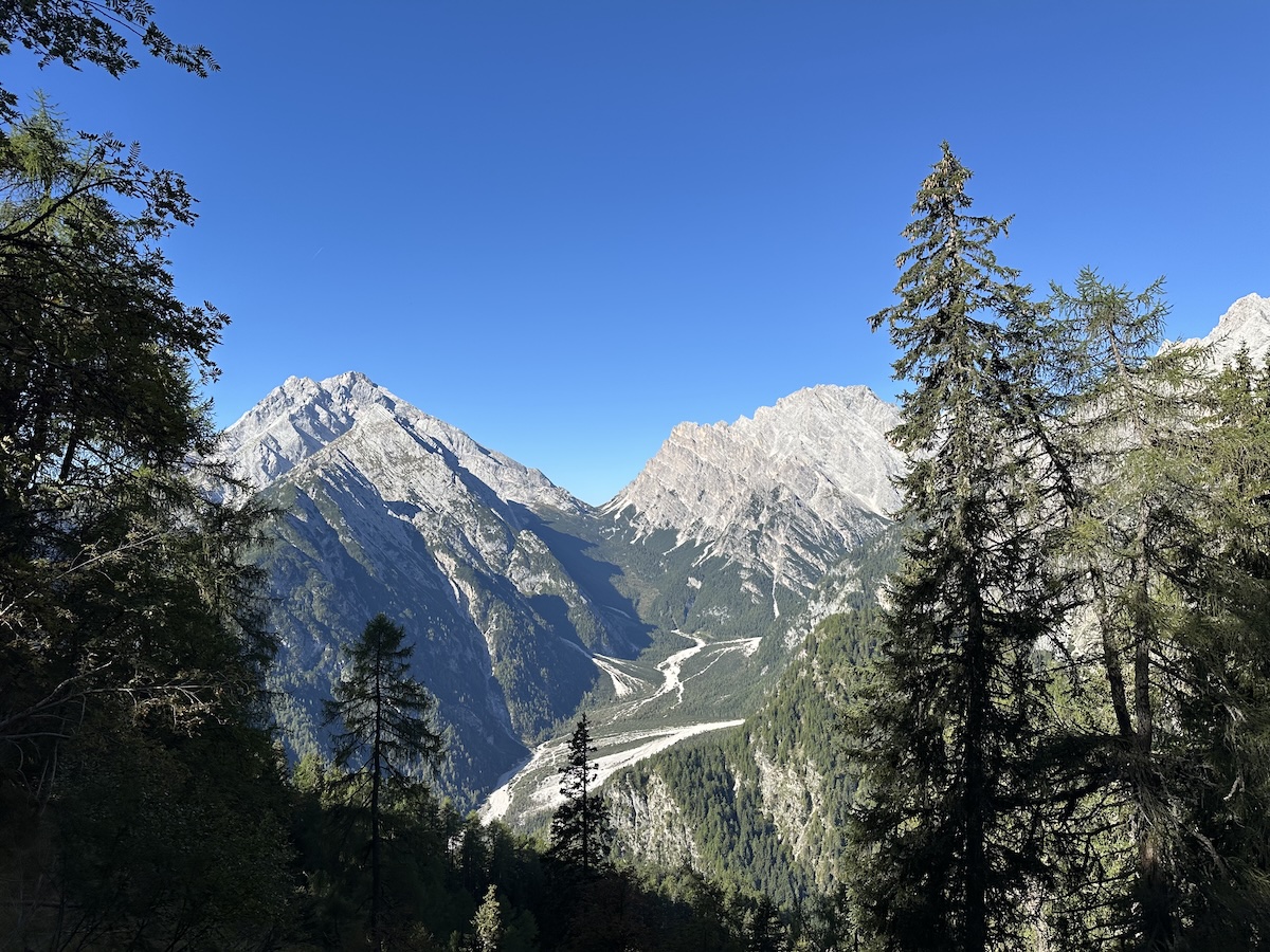 Forcella Piccola as seen from the whereabouts of Rifugio Chiggiato. I will reach it on Day 3.